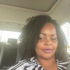 Meet your Posher, Deloris